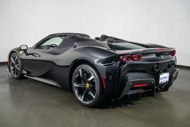Used 2024 Ferrari SF90 Spider AWD/4WD image 6