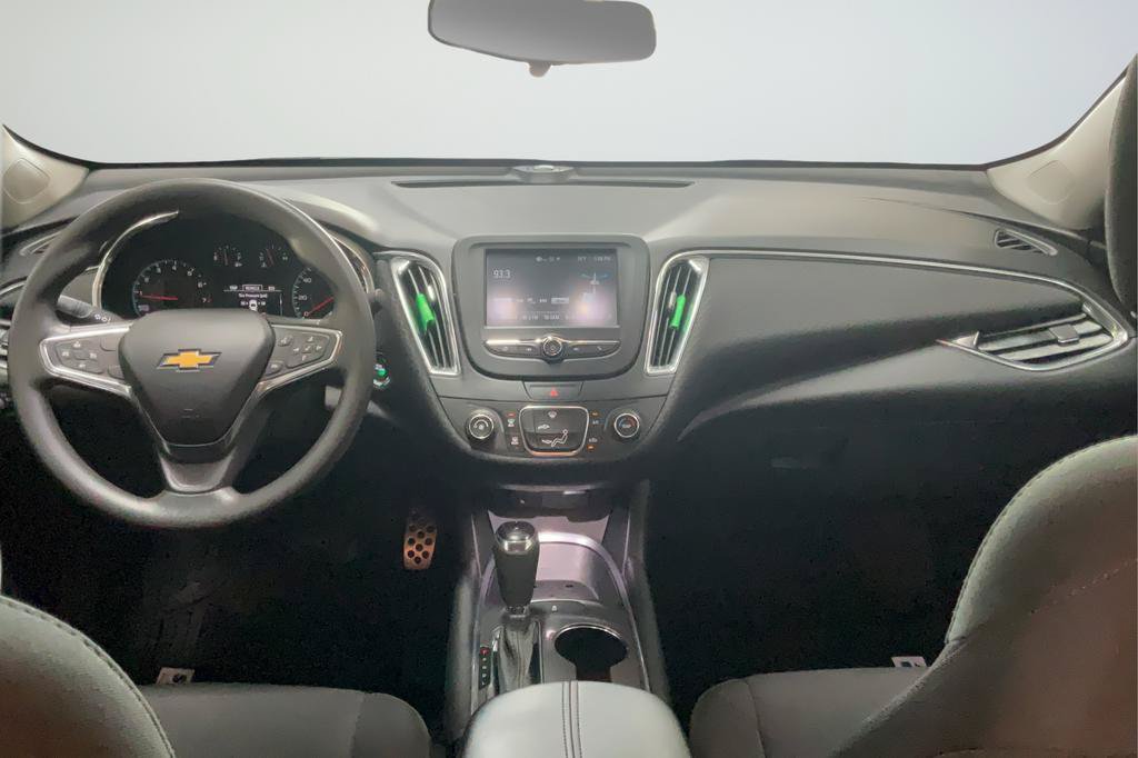 Certified 2017 Chevrolet Malibu LT FWD image 12
