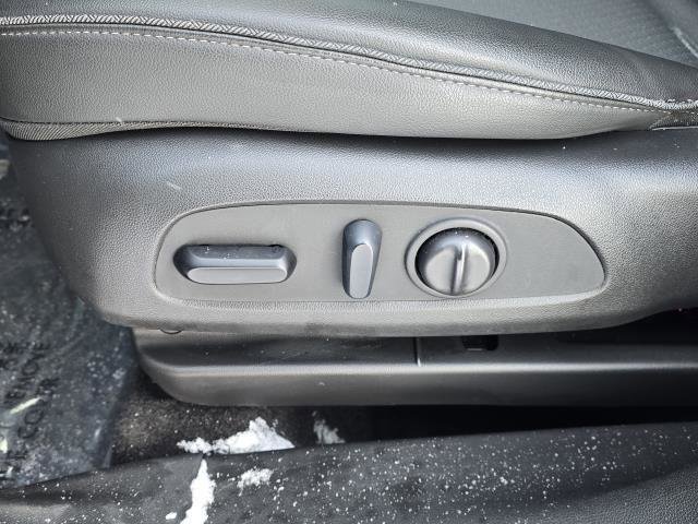 Used 2023 Buick Encore GX Preferred w/ Cold Weather Comfort Package AWD/4WD image 8