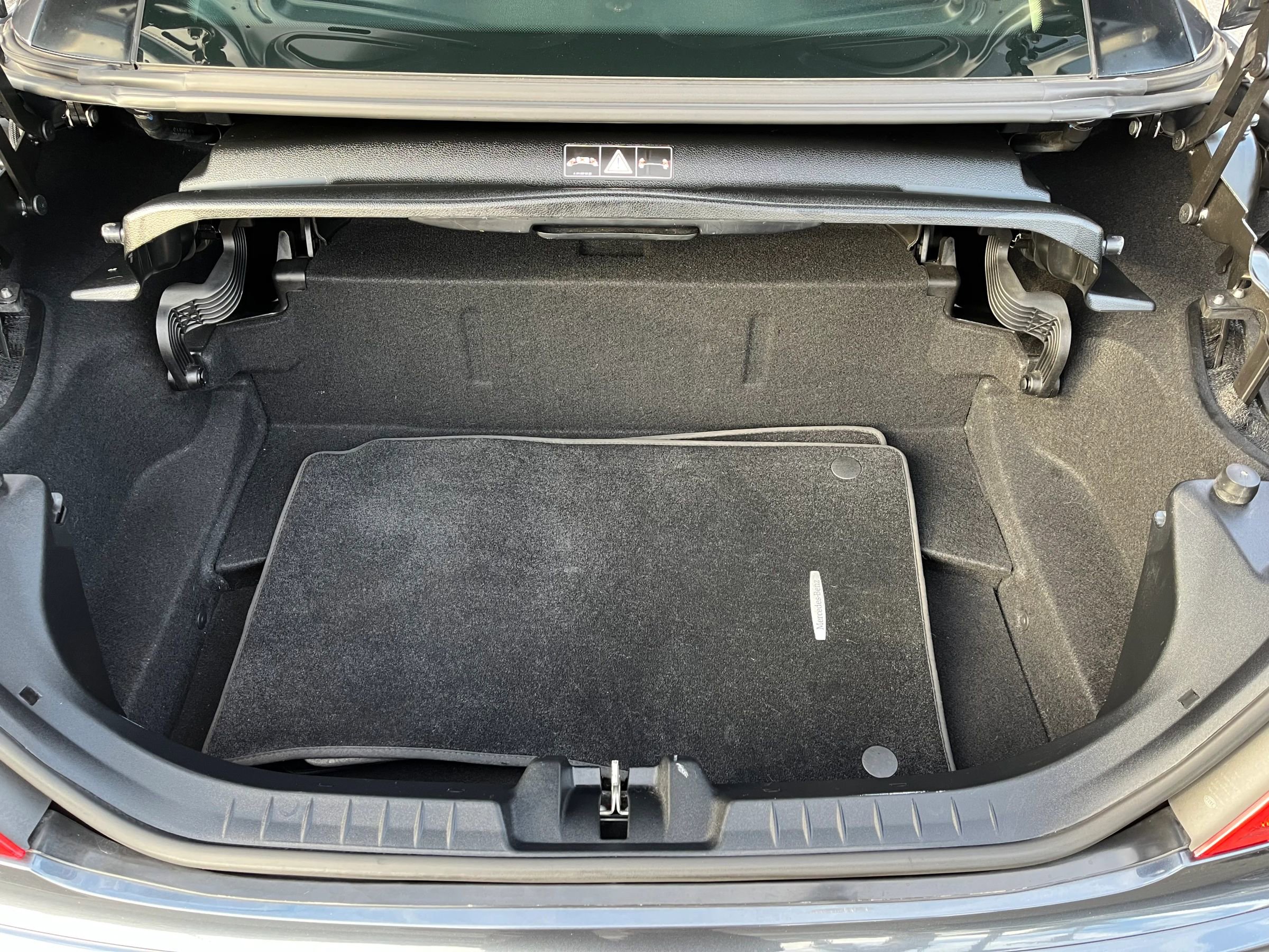 Used 2011 Mercedes-Benz SLK 350 image 25