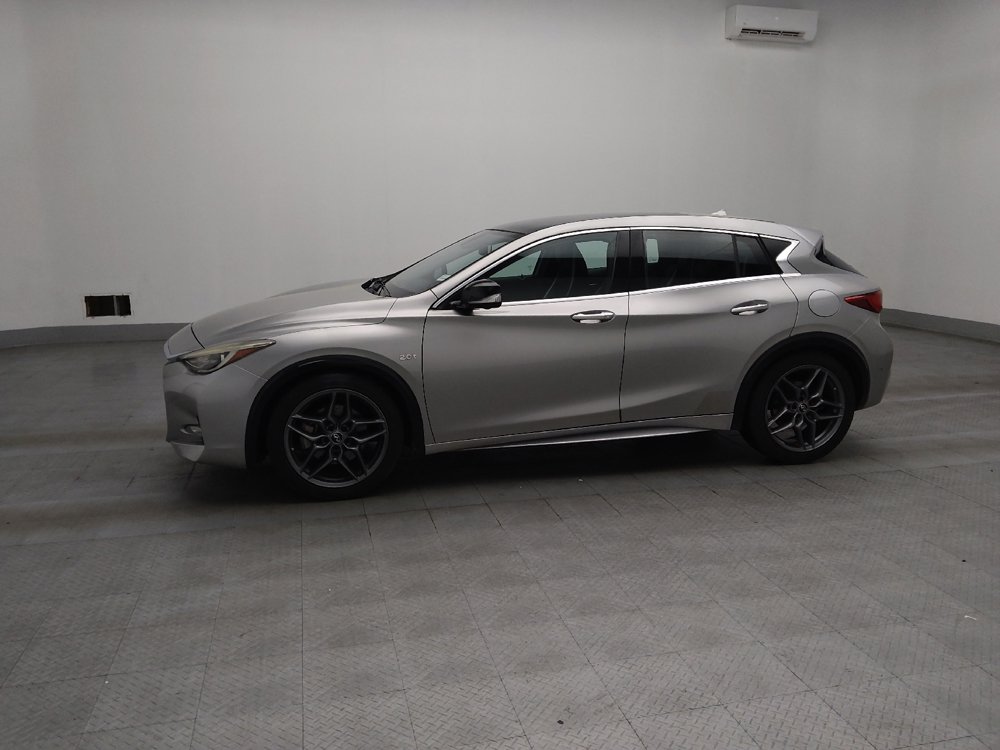 Used 2017 INFINITI QX30 Sport FWD image 2