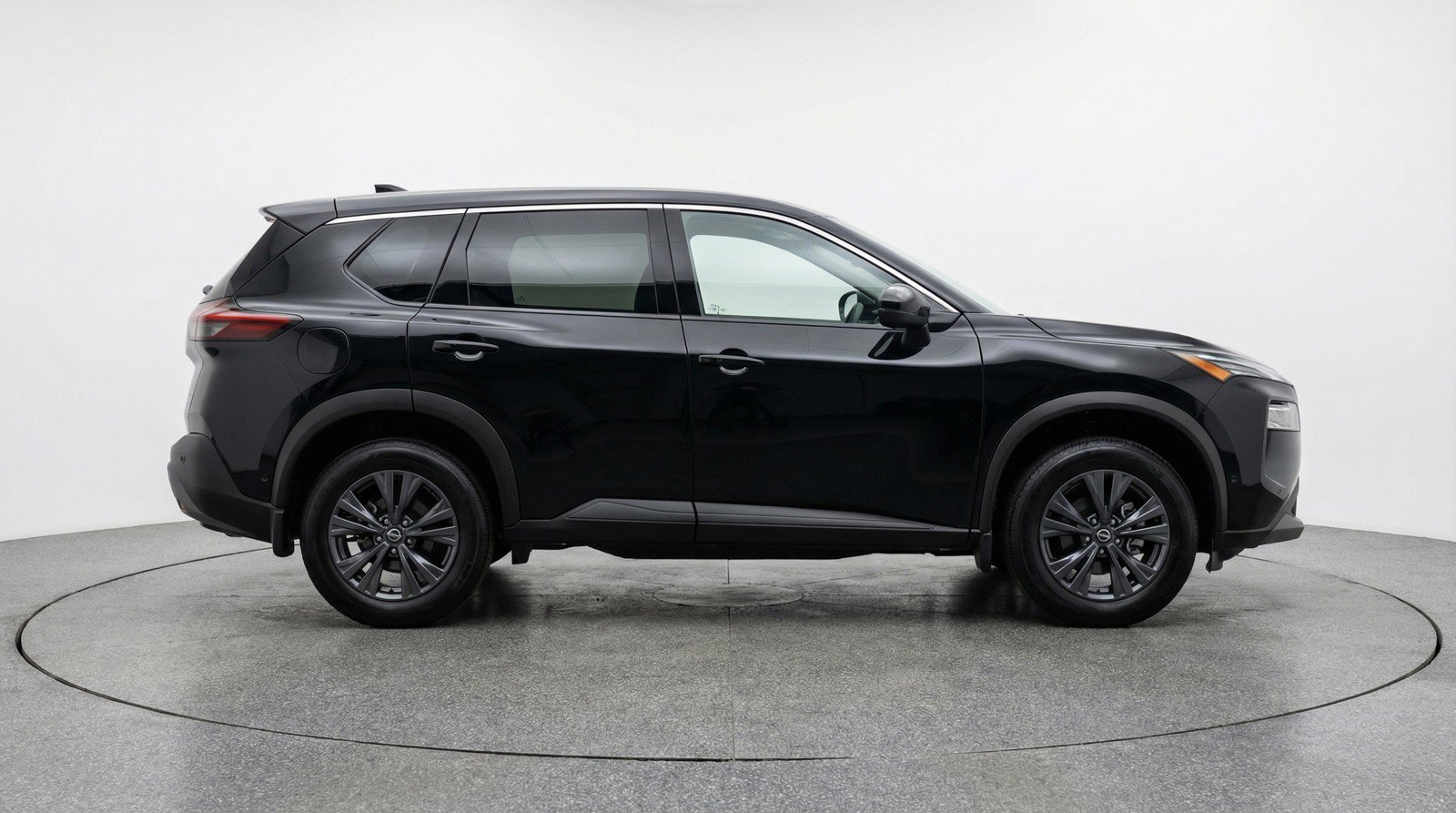 Used 2025 Nissan Rogue SV image 11