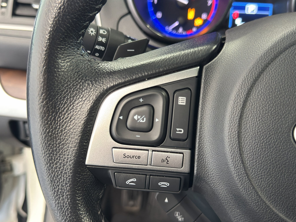 Used 2017 Subaru Outback 2.5i Limited AWD/4WD image 18