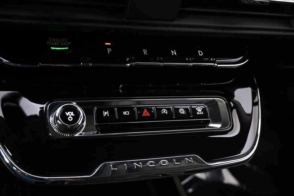 Used 2026 Lincoln Corsair Premiere AWD/4WD image 30