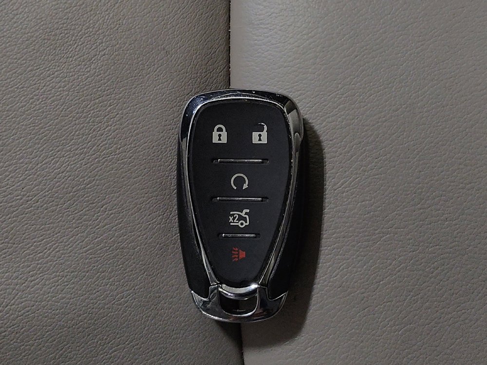 Used 2017 Chevrolet Cruze Premier FWD image 32