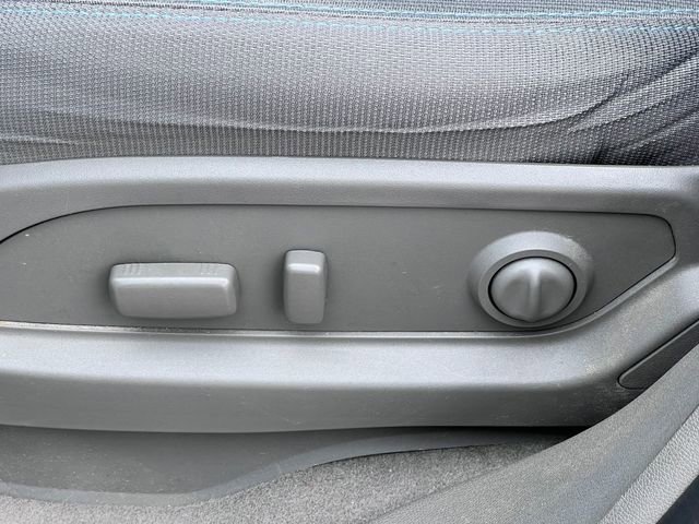 Used 2017 Chevrolet Traverse LS FWD image 11
