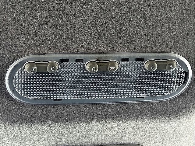 Used 2012 Nissan Cube 1.8 SL w/ SL Preferred Pkg image 21