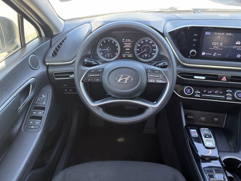 Used 2022 Hyundai Sonata SEL w/ Preferred Accessory Package FWD image 13