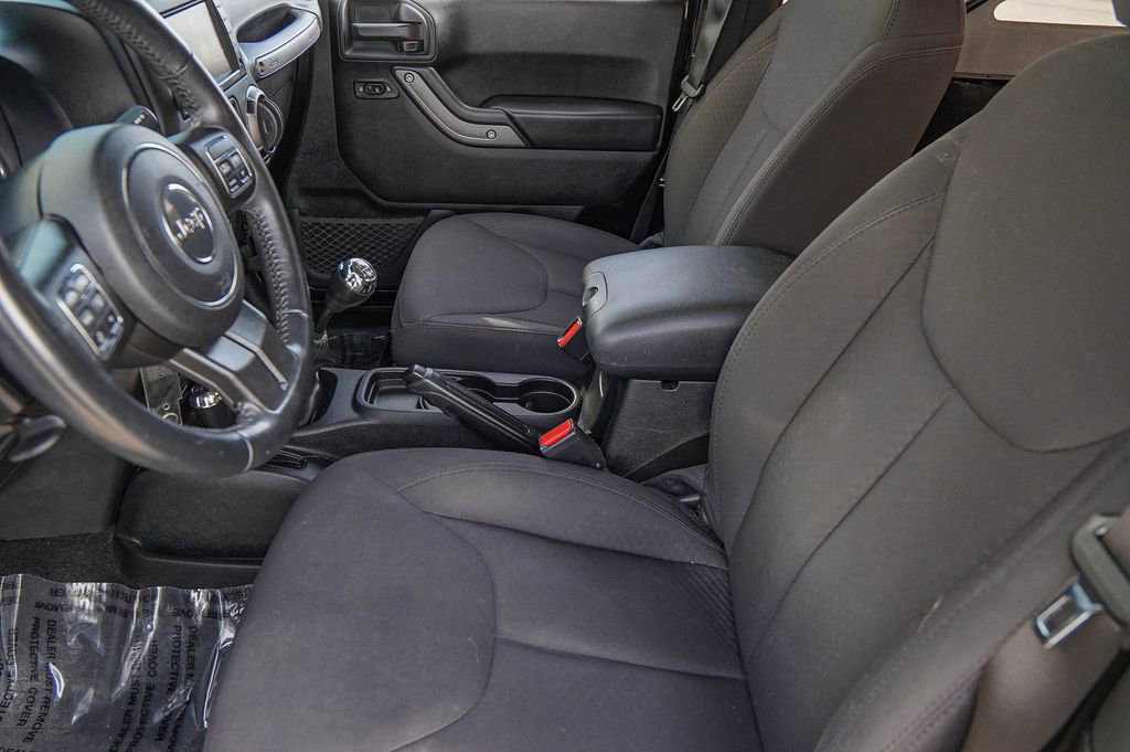 Used 2018 Jeep Wrangler Sport image 14