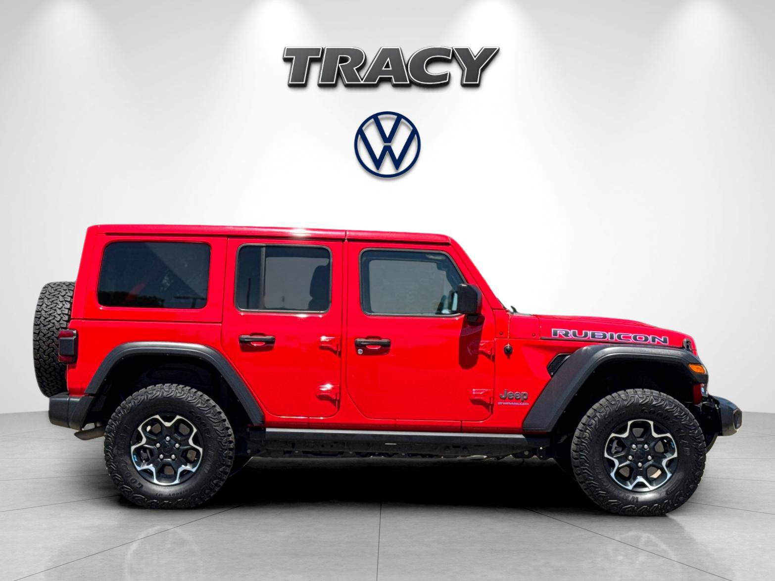 Used 2023 Jeep Wrangler Unlimited Rubicon 4xe w/ Cold Weather Group AWD/4WD image 3