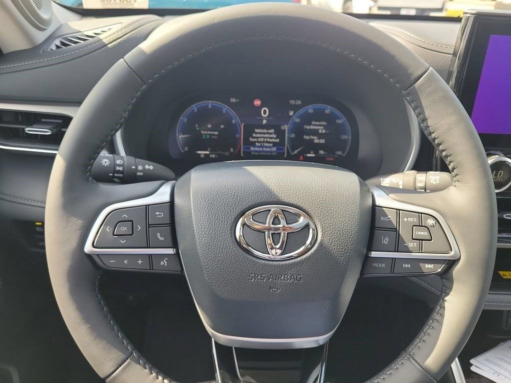 New 2026 Toyota Highlander Limited AWD/4WD image 8