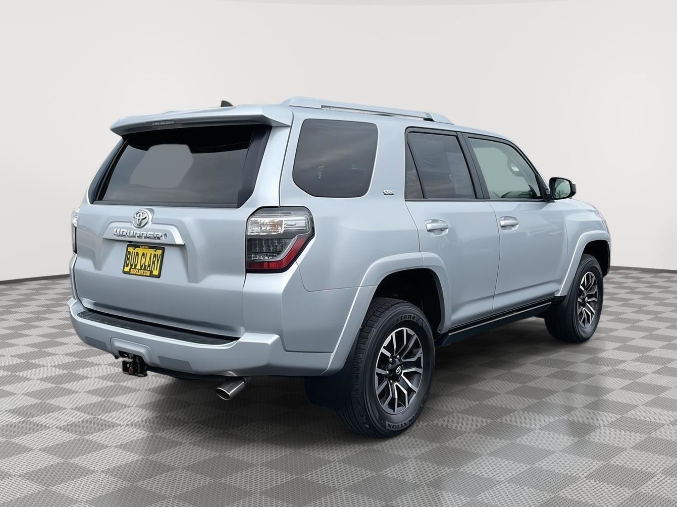 Certified 2018 Toyota 4Runner Limited image 3