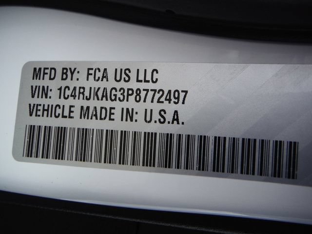 Used 2023 Jeep Grand Cherokee L Laredo AWD/4WD image 44