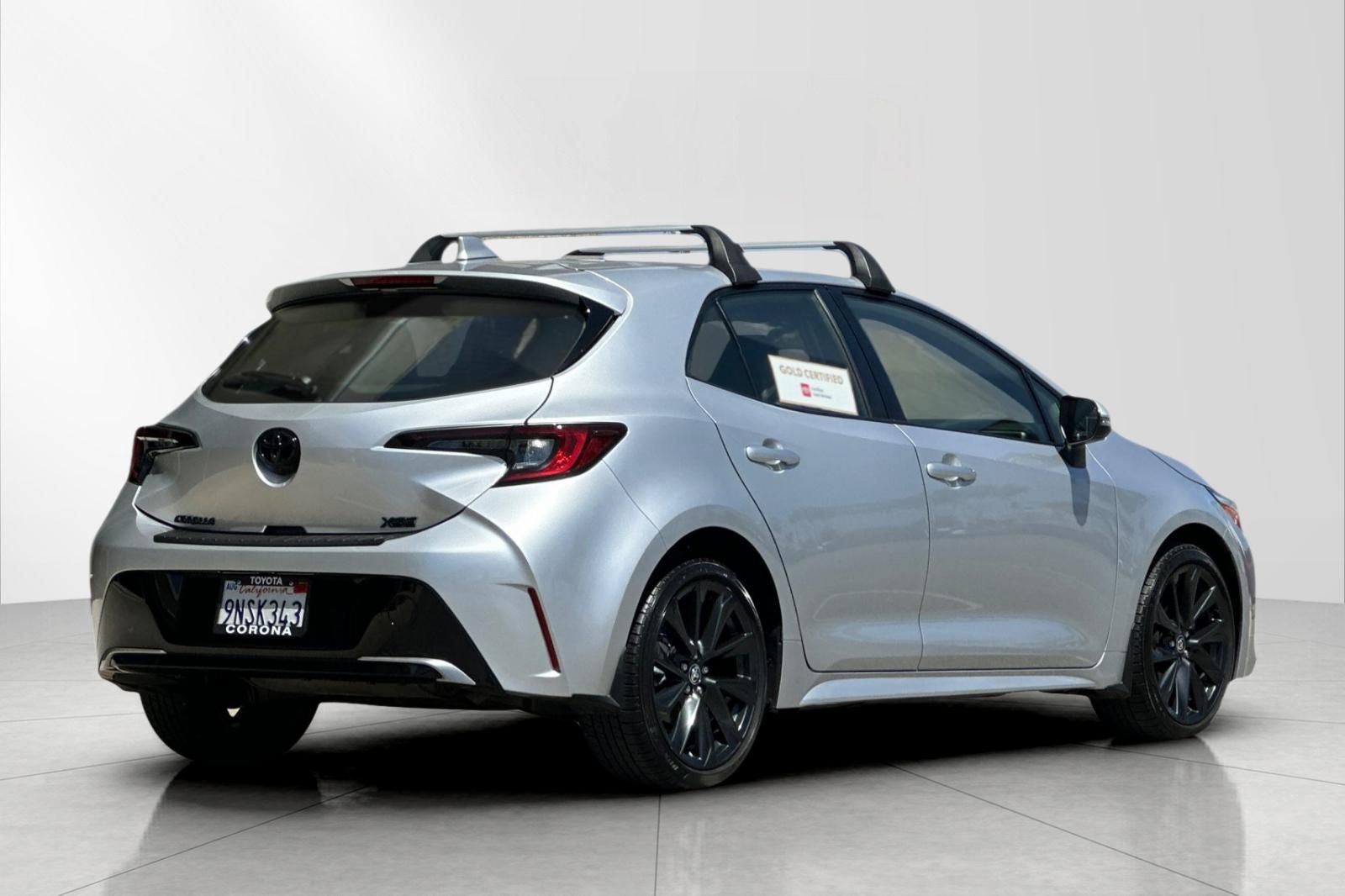 Used 2025 Toyota Corolla XSE FWD image 5