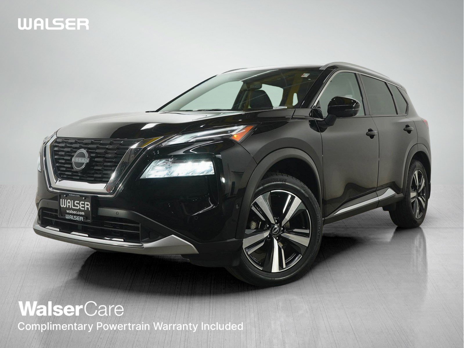 Used 2023 Nissan Rogue Platinum image 1