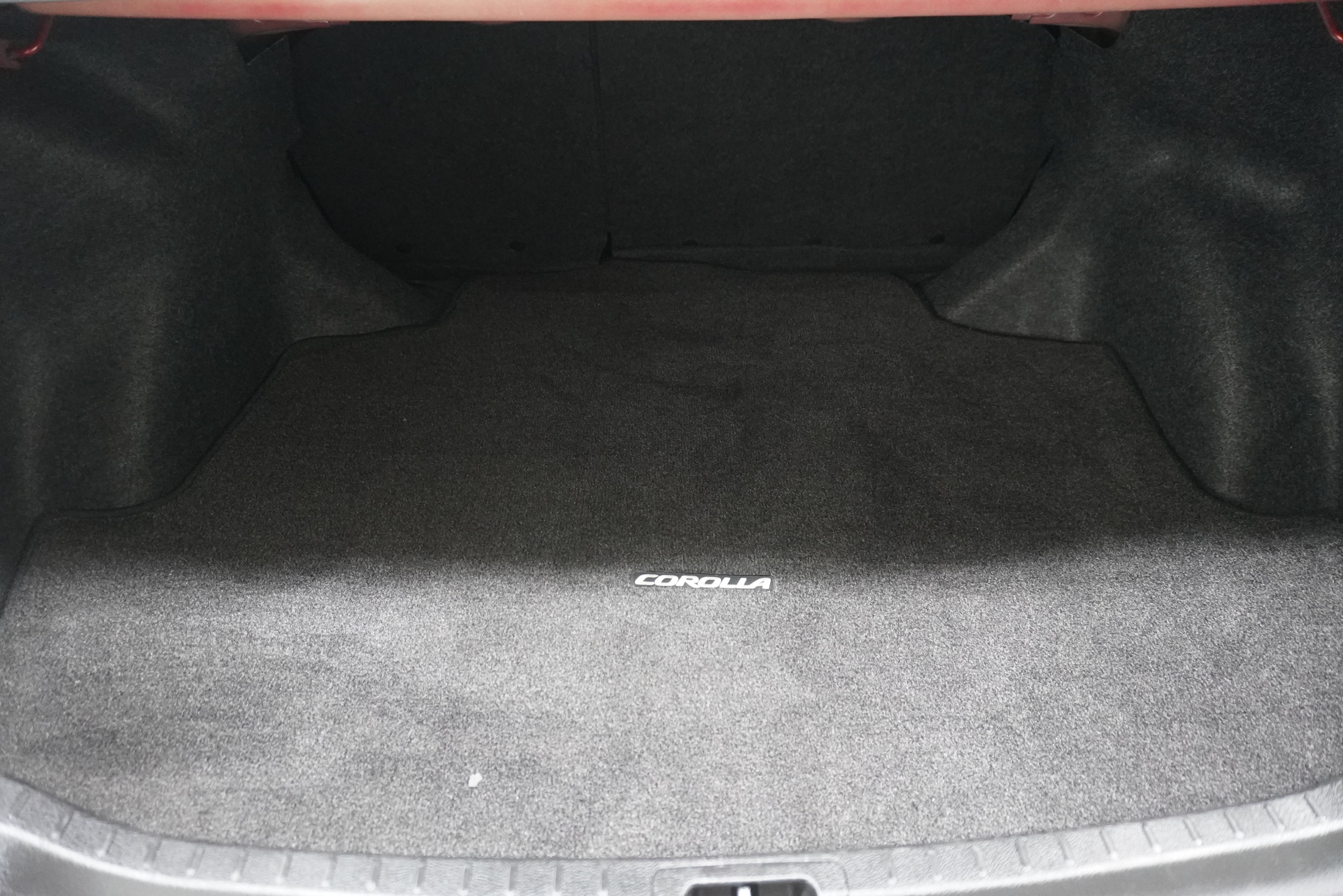 Used 2017 Toyota Corolla LE FWD image 22