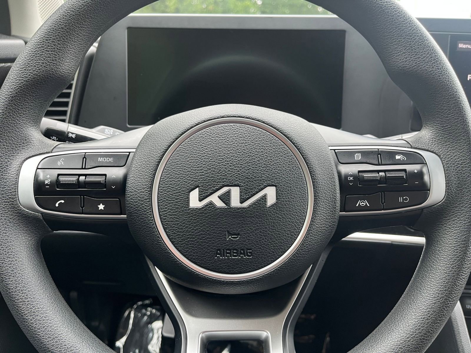 Used 2025 Kia Sportage LX FWD image 27