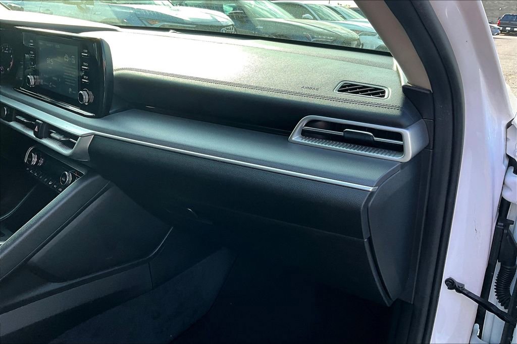 Used 2021 Kia K5 LXS image 21