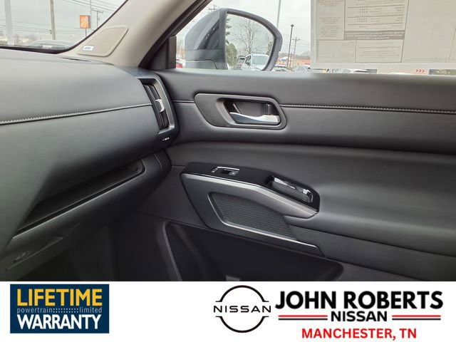 New 2026 Nissan Pathfinder SL image 7