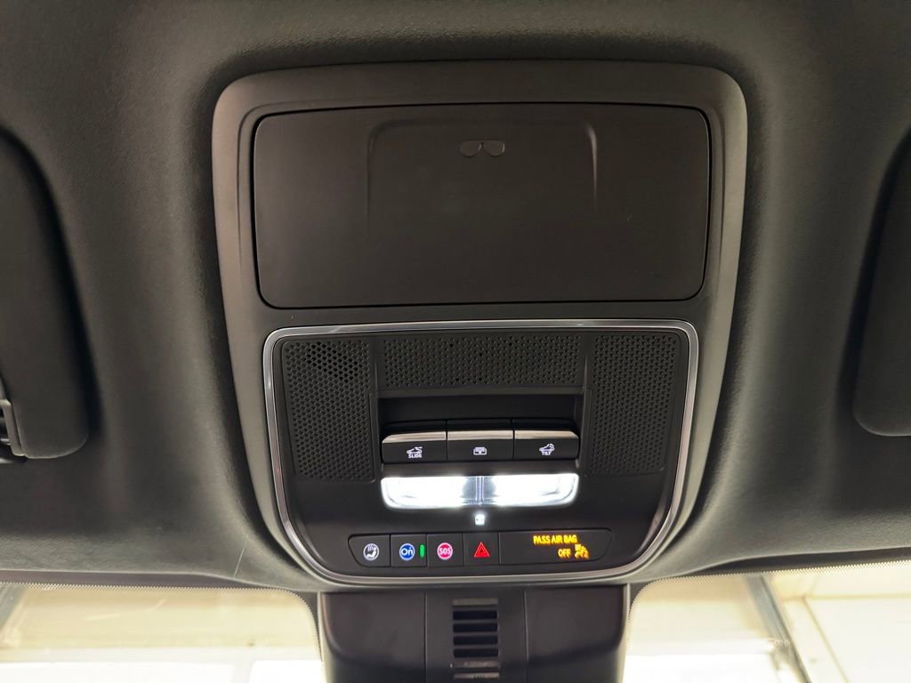 New 2026 GMC Acadia Denali Ultimate w/ LPO, Floor Liner Package image 41