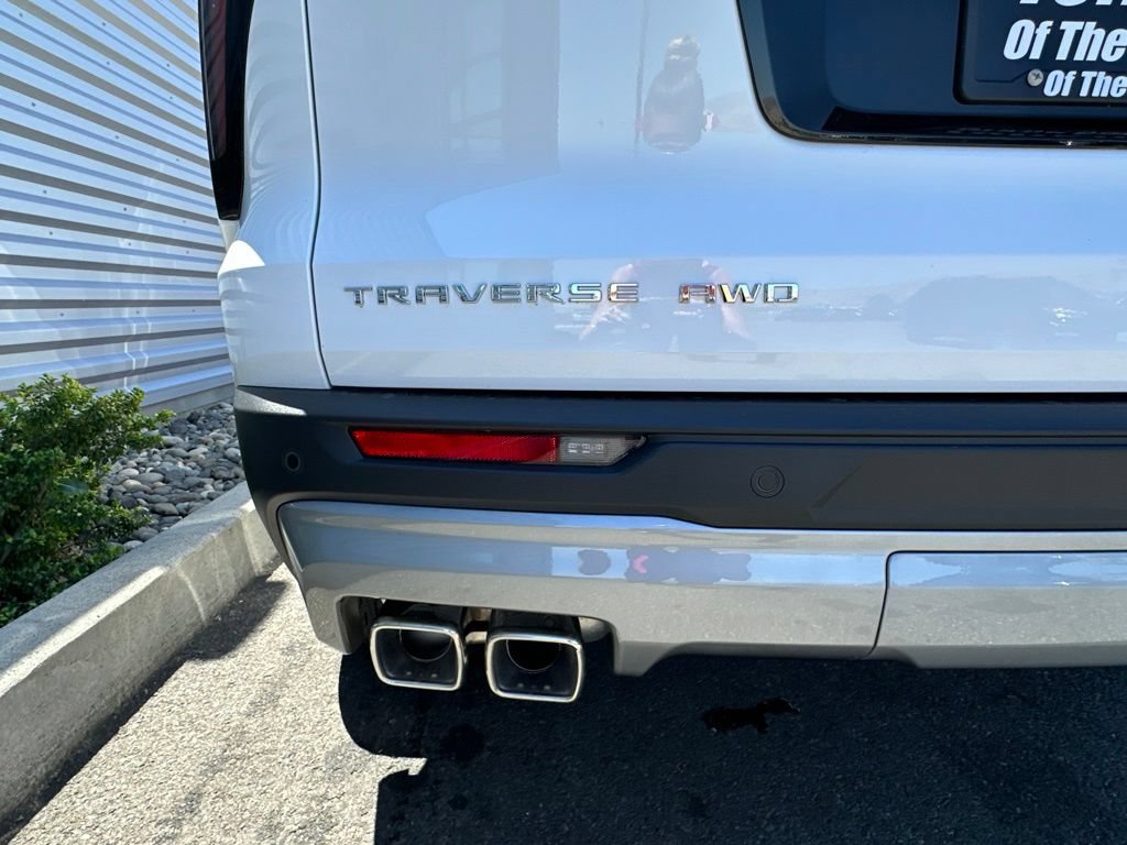 New 2026 Chevrolet Traverse LT w/ LPO, Floor Liner Package AWD/4WD image 29