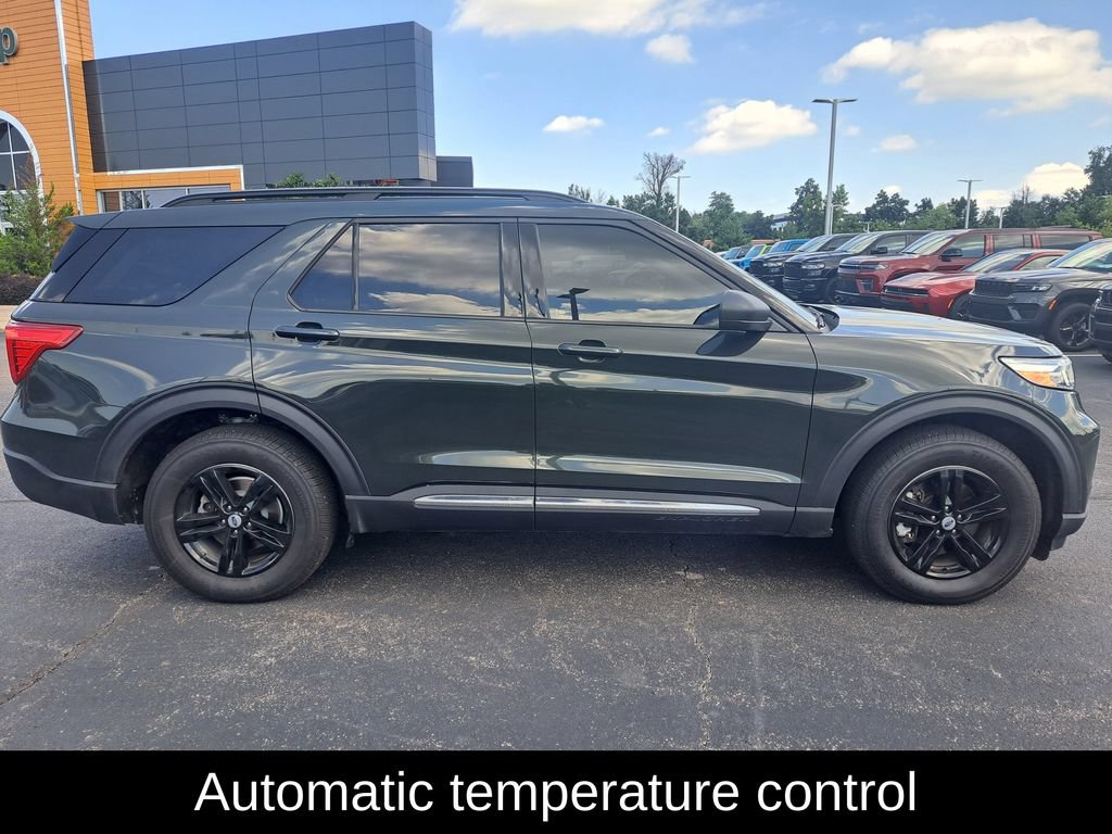Used 2022 Ford Explorer XLT w/ Equipment Group 202A AWD/4WD image 2