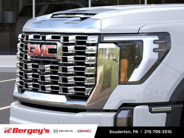 New 2026 GMC Sierra 3500 Denali w/ Denali Reserve Package image 15