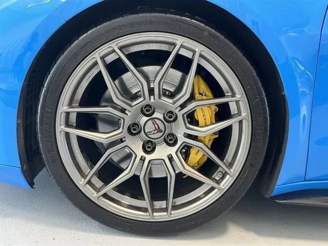 Used 2025 Chevrolet Corvette Z06 RWD image 61
