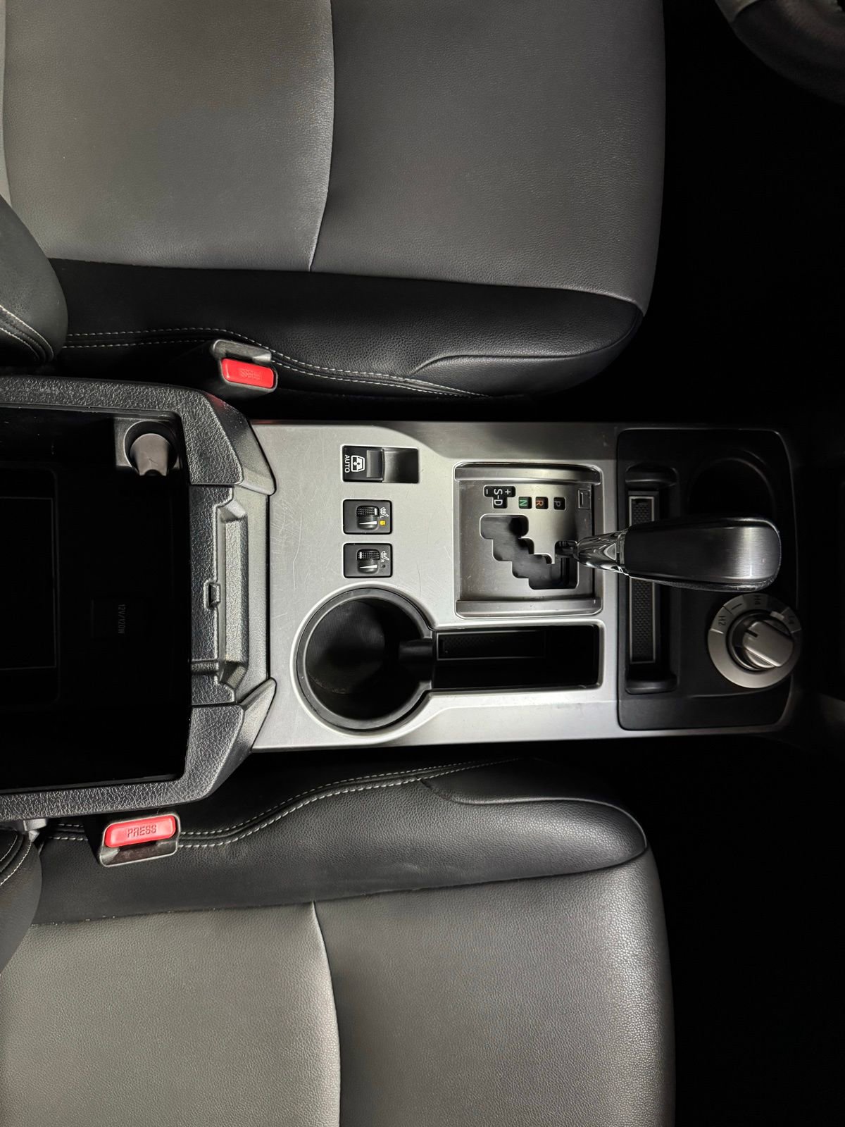 Used 2020 Toyota 4Runner SR5 Premium w/ Moonroof Package image 30