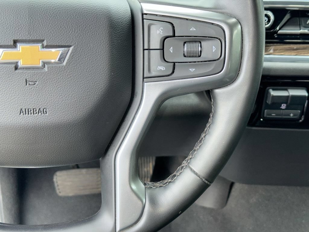 Used 2024 Chevrolet Silverado 1500 LT w/ Safety Package AWD/4WD image 17