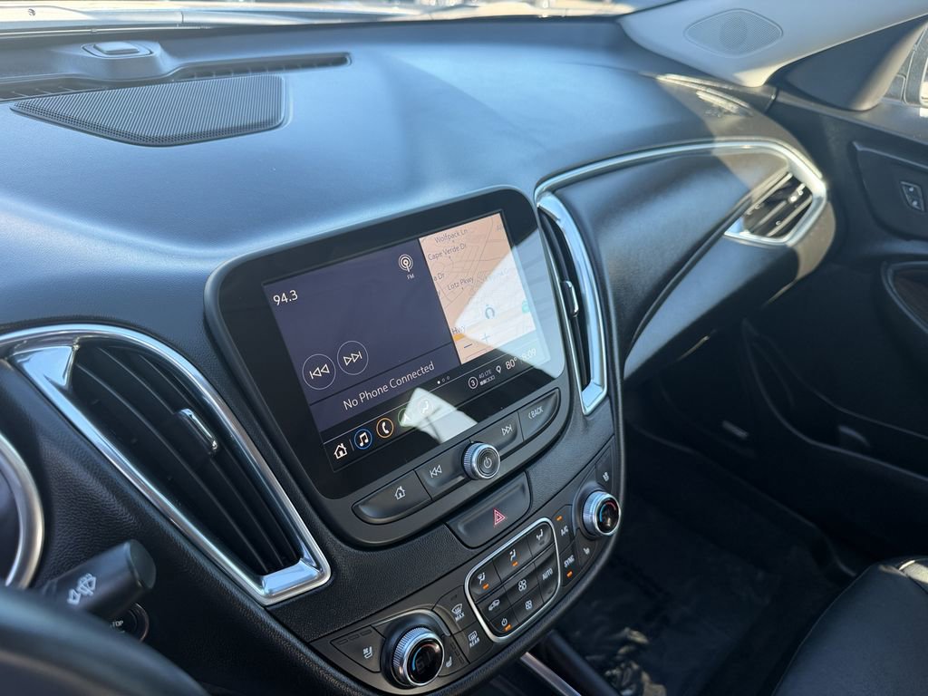 Used 2022 Chevrolet Malibu Premier FWD image 19