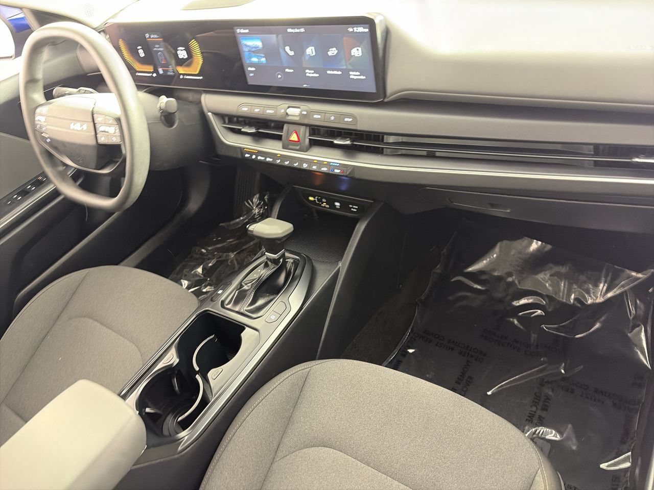 Used 2025 Kia K4 FWD image 25