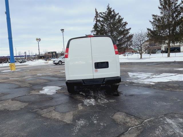 Used 2017 Chevrolet Express 3500 Extended image 29