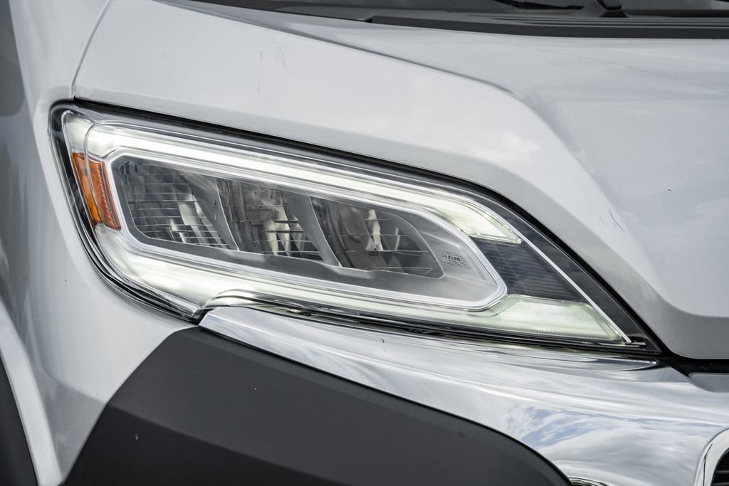 New 2025 RAM ProMaster 2500 w/ Quick Order Package 22G SLT image 10