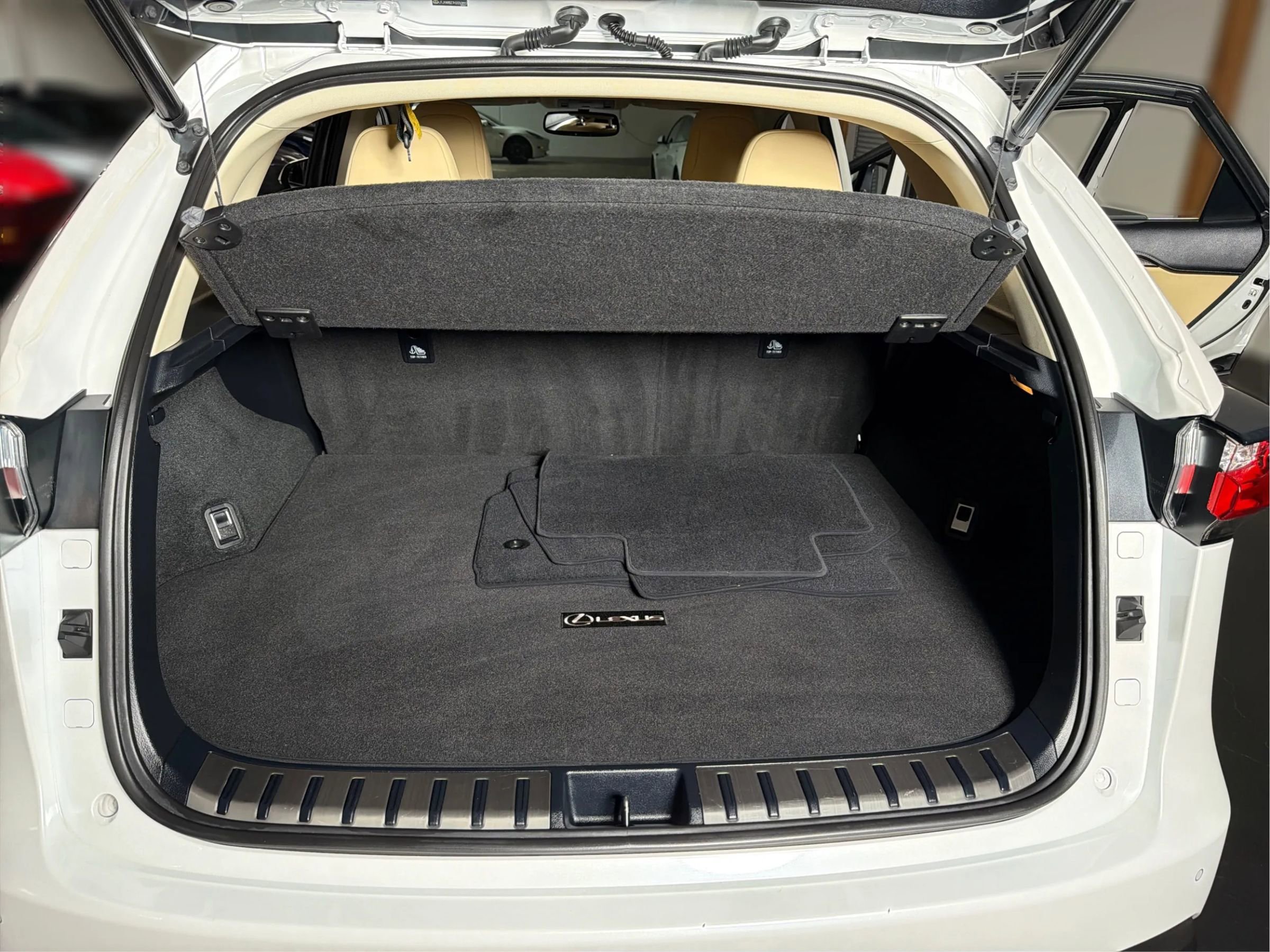 Used 2017 Lexus NX 200t FWD image 11