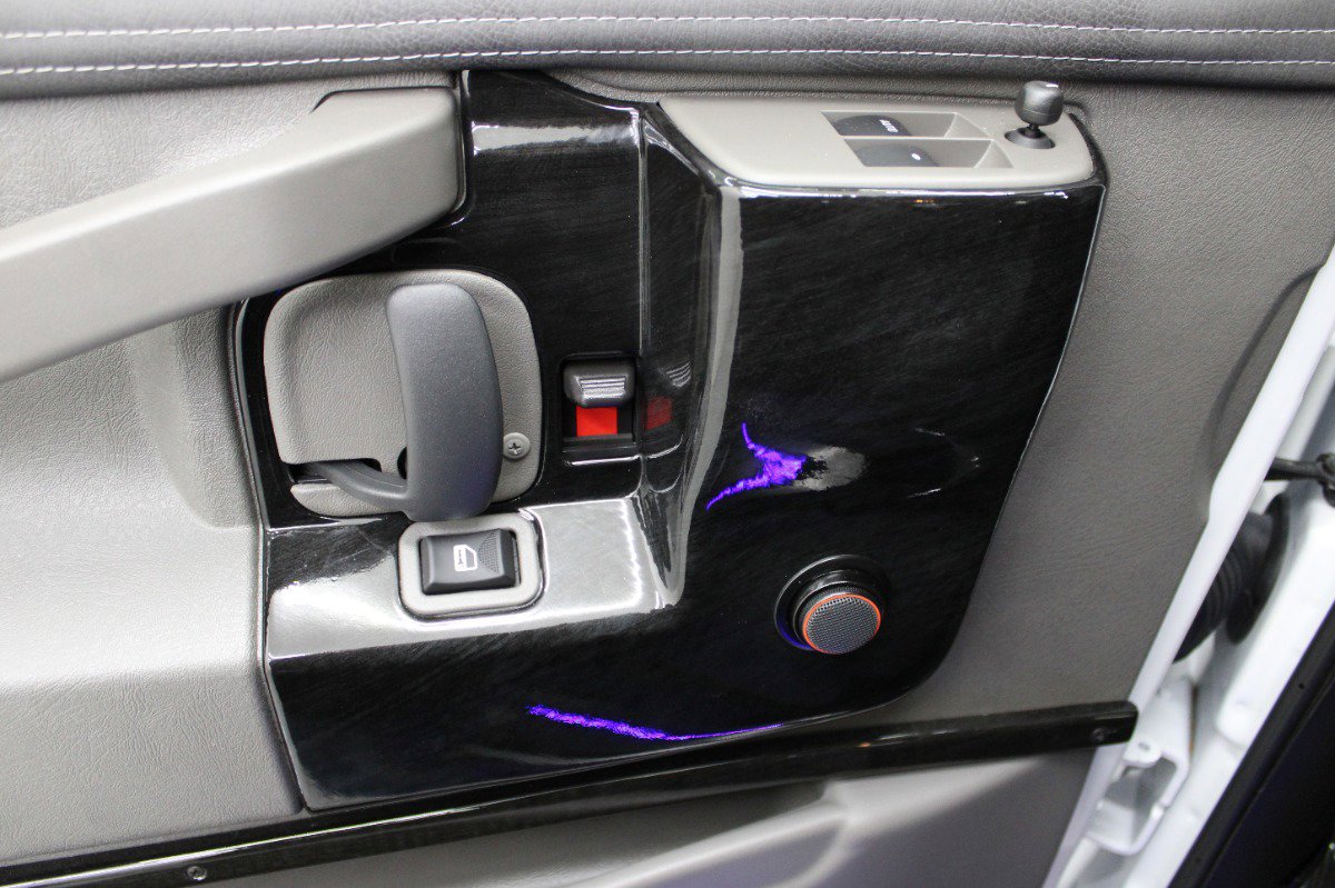 Used 2025 Chevrolet Express 2500 Extended w/ Driver Convenience Package image 22