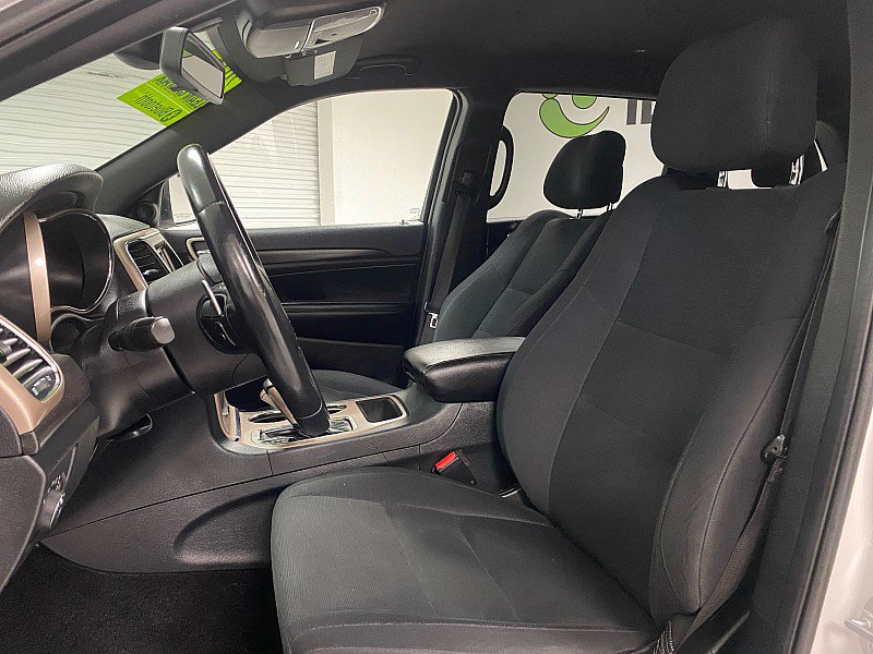 Used 2016 Jeep Grand Cherokee Laredo w/ Quick Order Package 23E image 11