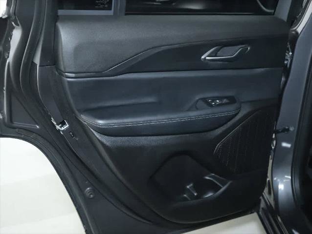 Certified 2024 Jeep Grand Cherokee Altitude image 13