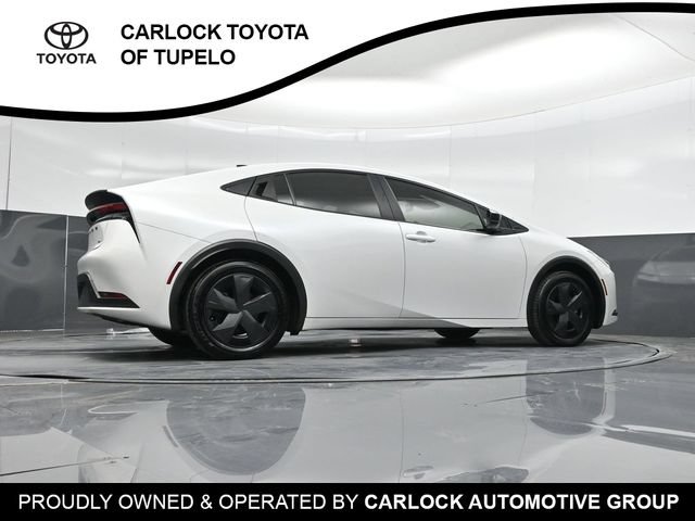 Used 2026 Toyota Prius LE FWD image 46