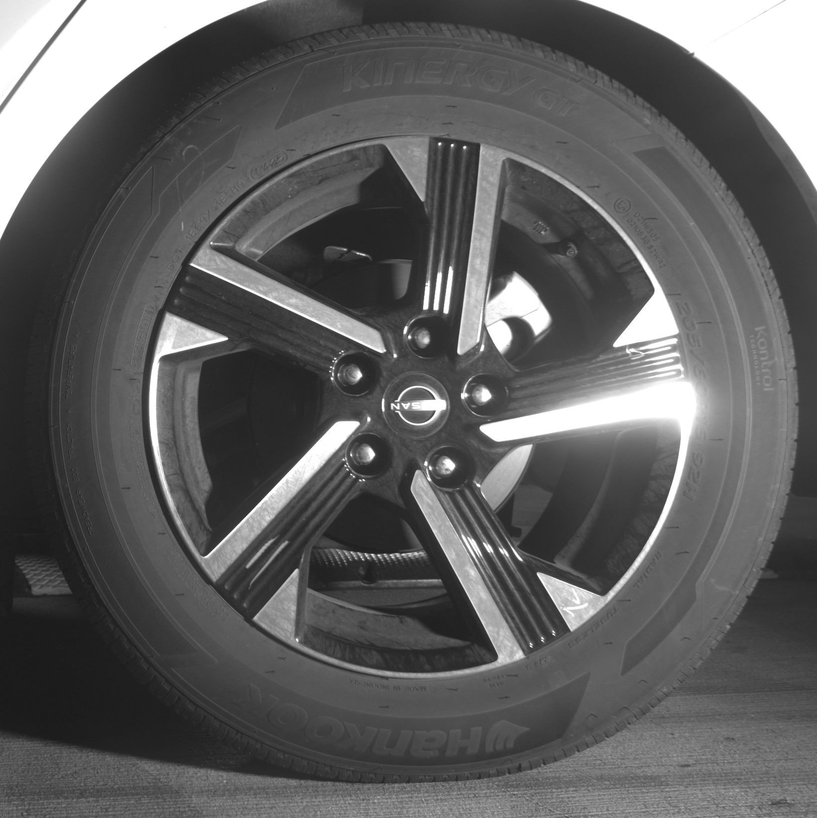 Used 2025 Nissan Sentra SV FWD image 14