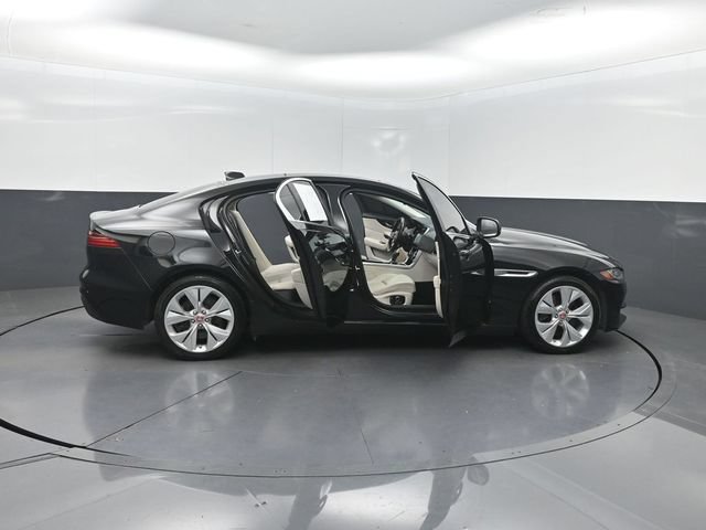 Used 2020 Jaguar XE S RWD image 36