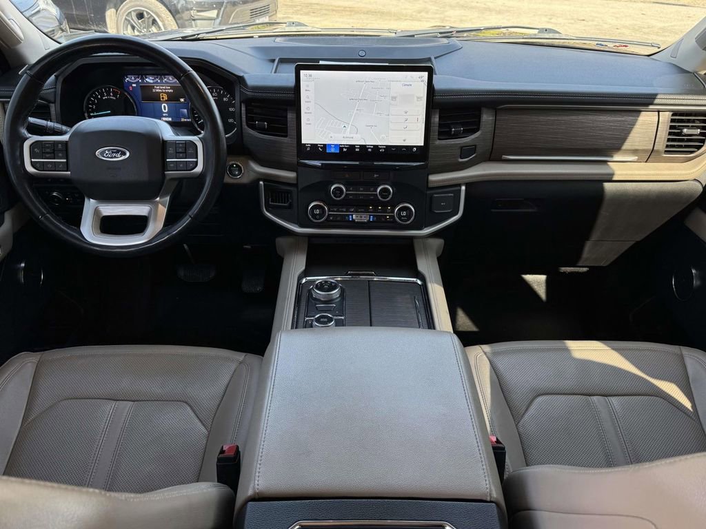 Used 2022 Ford Expedition Max Limited image 2
