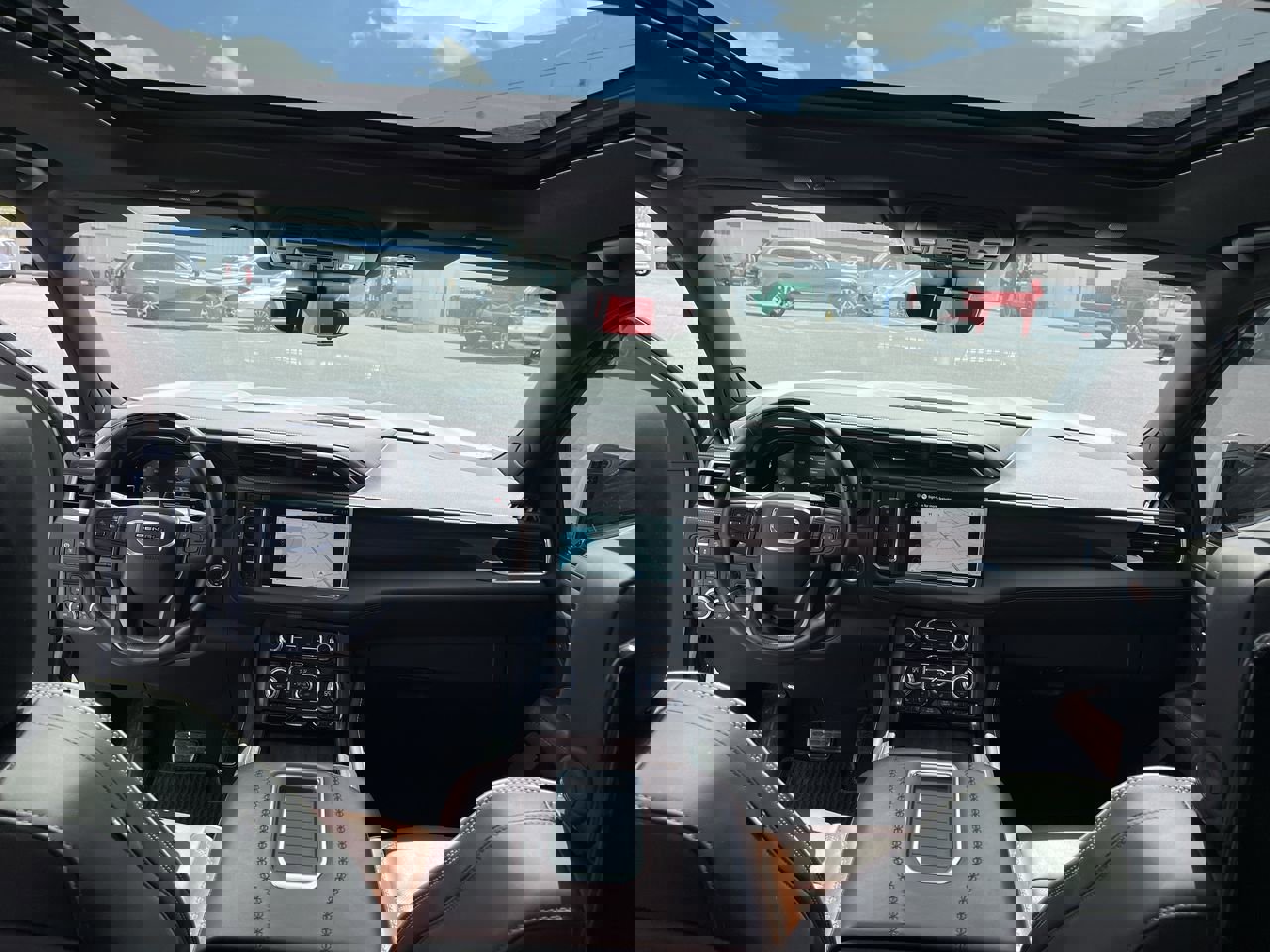 Certified 2024 GMC Yukon Denali Ultimate image 21