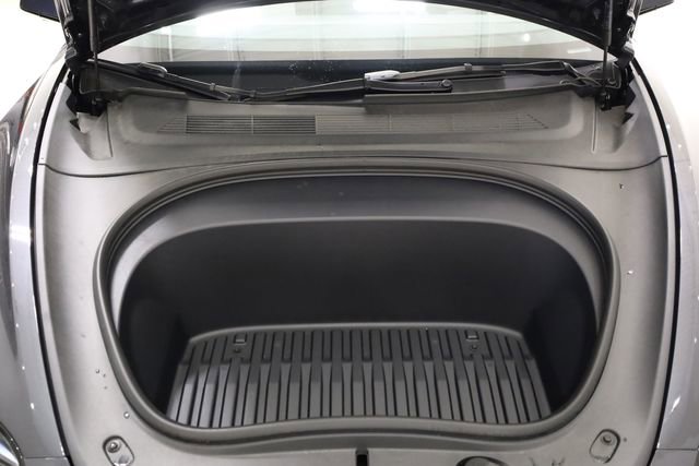 Used 2025 Tesla Model 3 Performance image 9