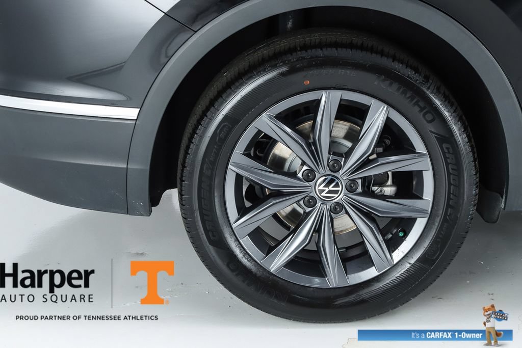 Used 2023 Volkswagen Tiguan SE w/ Panoramic Sunroof Package FWD image 51
