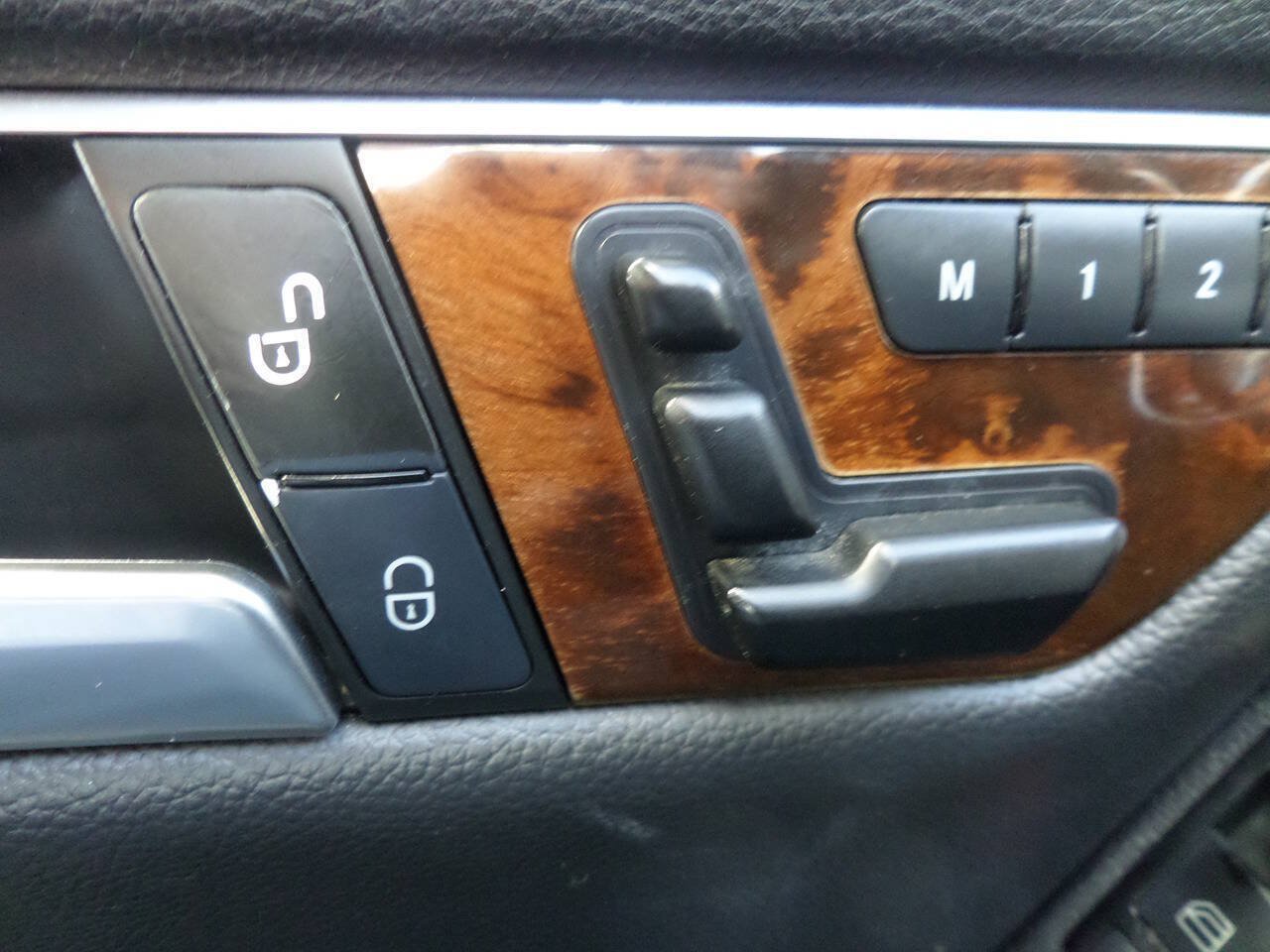 Used 2012 Mercedes-Benz C 250 Sedan image 28
