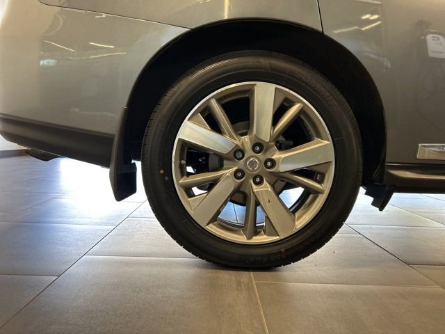 Used 2016 Nissan Pathfinder Platinum image 38