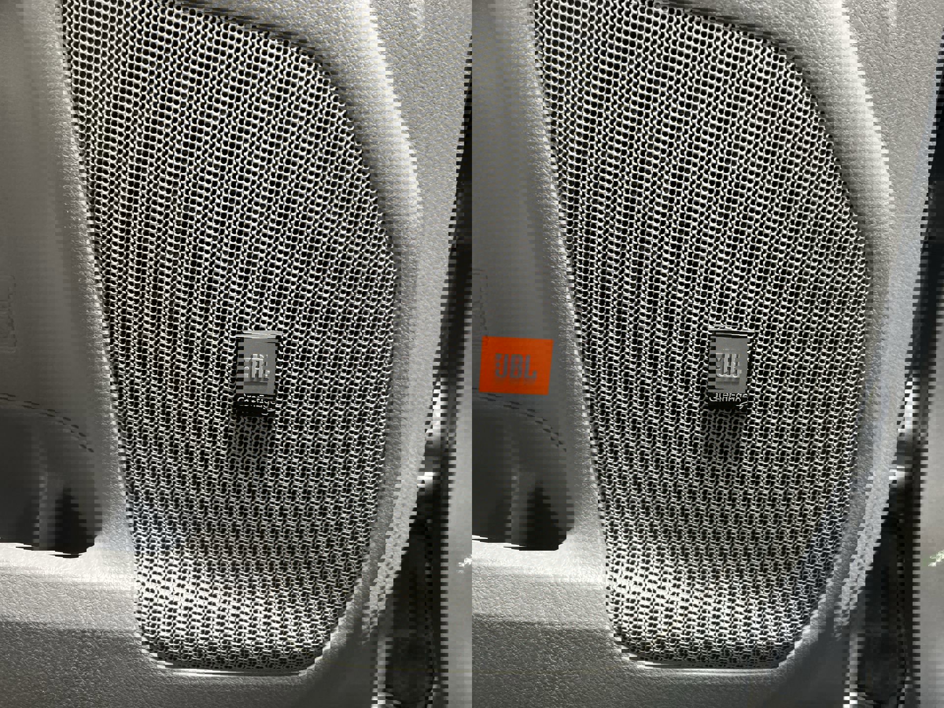 Used 2016 Toyota Highlander Limited image 25