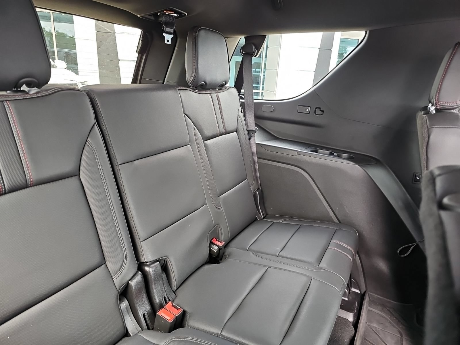 Used 2024 Chevrolet Tahoe RST w/ Luxury Package AWD/4WD image 27
