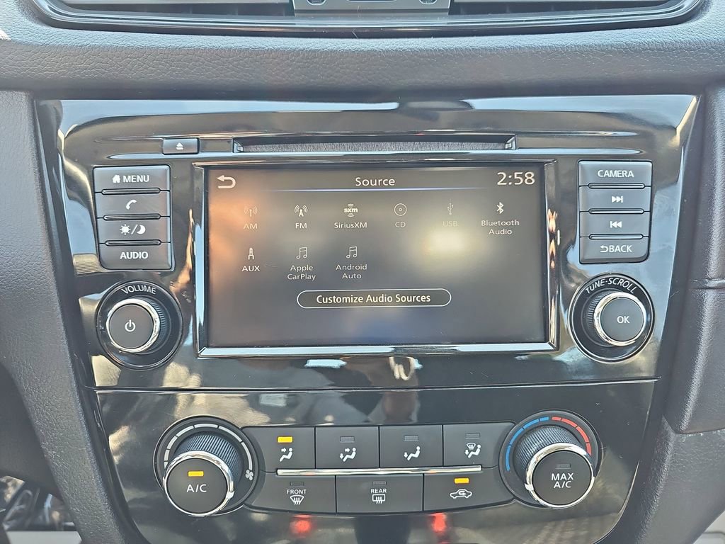 Used 2019 Nissan Rogue S AWD/4WD image 25